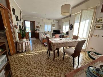 Casa indipendente in vendita a Desenzano del Garda BS