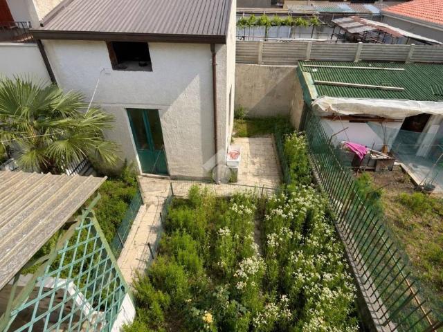 Casa indipendente in vendita a Desio MB