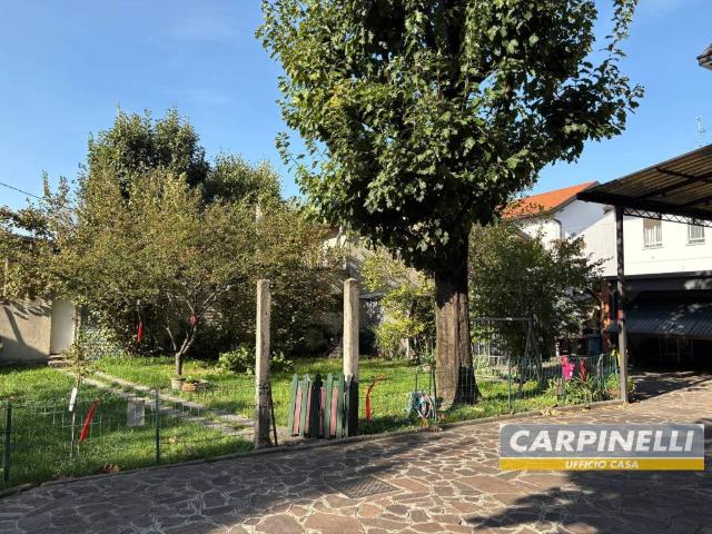 Casa indipendente in vendita a Desio MB