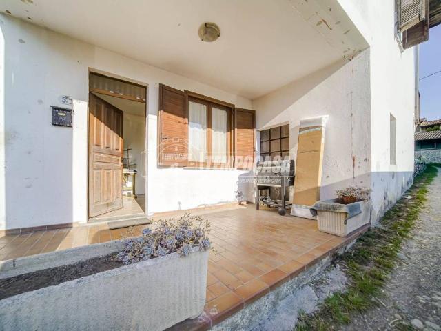 Casa indipendente in vendita a Divignano NO