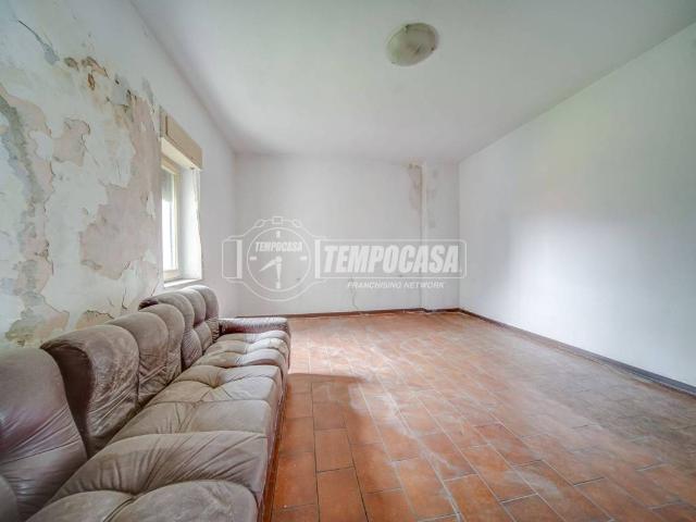 Casa indipendente in vendita a Divignano NO