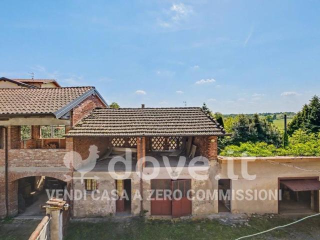 Casa indipendente in vendita a Divignano NO