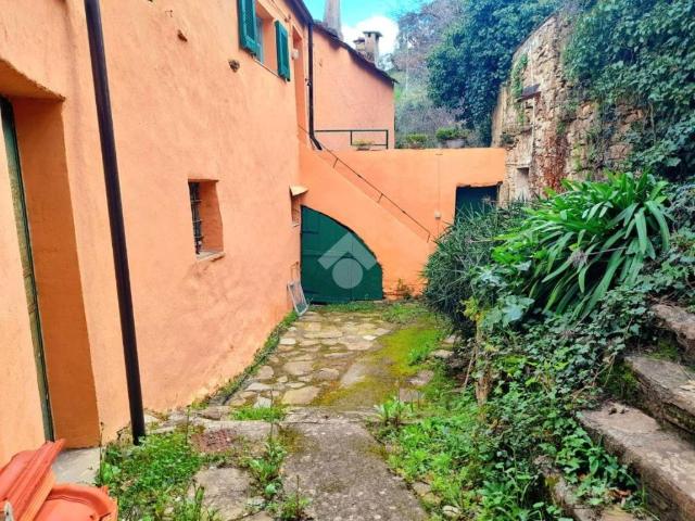 Casa indipendente in vendita a Diano Arentino IM
