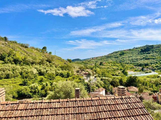Casa indipendente in vendita a Diano San Pietro IM