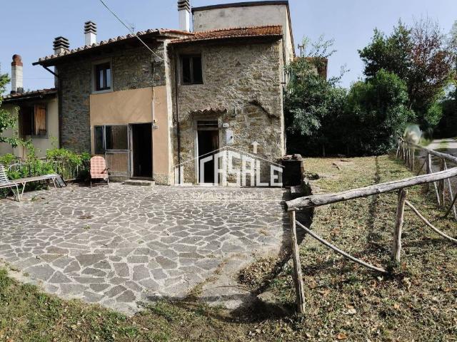Casa indipendente in vendita a Dicomano FI