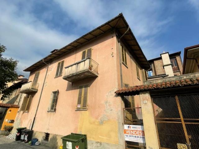 Casa indipendente in vendita a Dronero CN