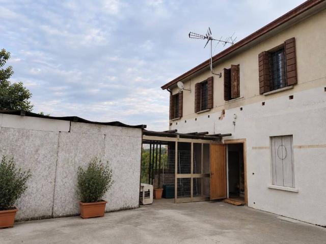 Casa indipendente in vendita a Due Carrare PD