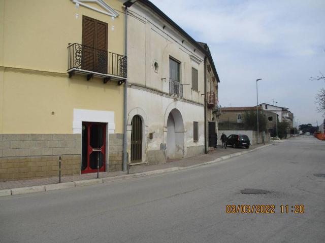 Casa indipendente in vendita a Dugenta BN