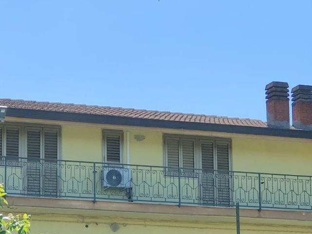 Casa indipendente in vendita a Dugenta BN