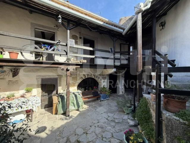 Casa indipendente in vendita a Duino Aurisina TS