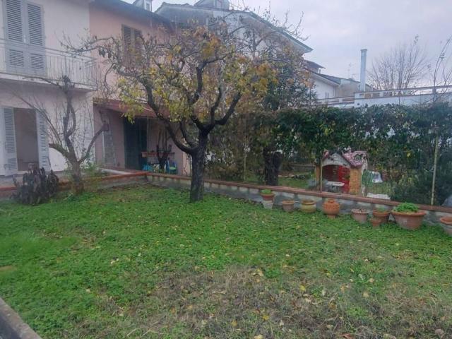 Casa indipendente in vendita a Empoli FI