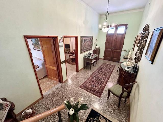 Casa indipendente in vendita a Empoli FI