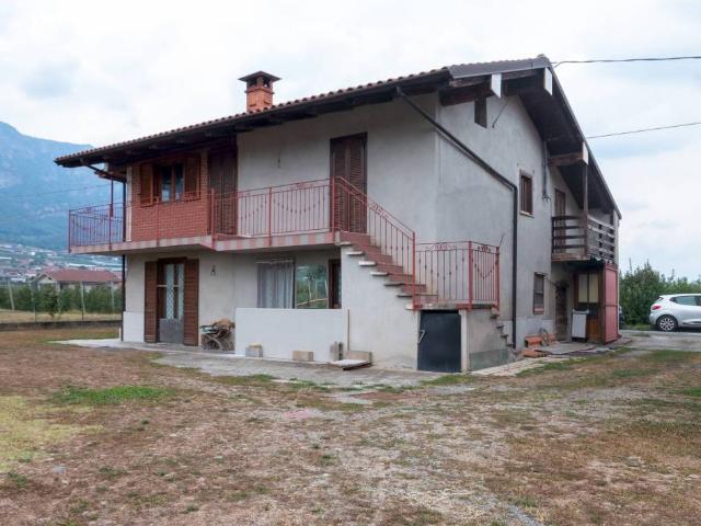 Casa indipendente in vendita a Envie CN