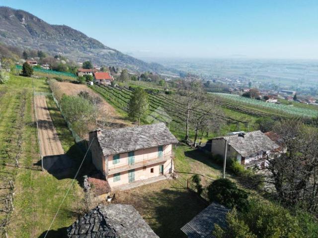 Casa indipendente in vendita a Envie CN