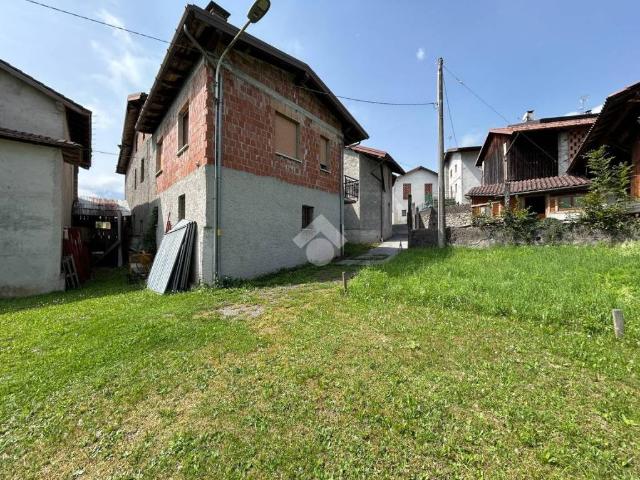 Casa indipendente in vendita a Enemonzo via Taviela, 13