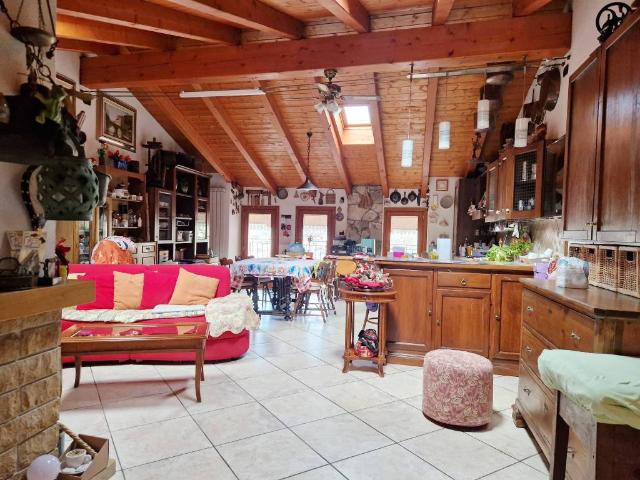 Casa indipendente in vendita a Edolo BS