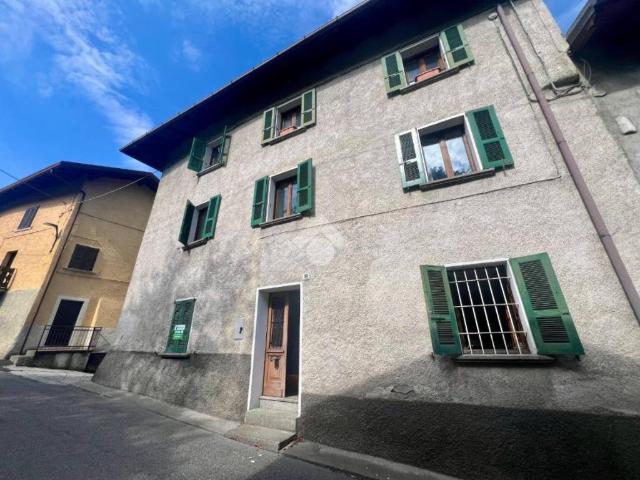 Casa indipendente in vendita a Edolo BS