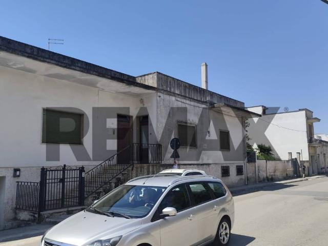 Casa indipendente in vendita a Erchie BR