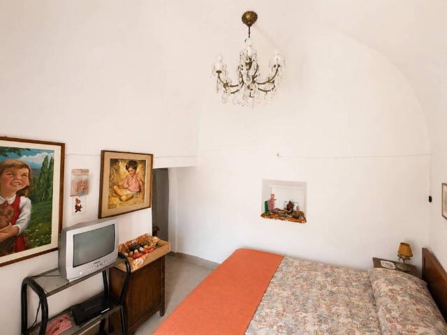 Casa indipendente in vendita a Erli SV