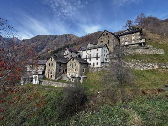 Casa indipendente in vendita a Fobello VC