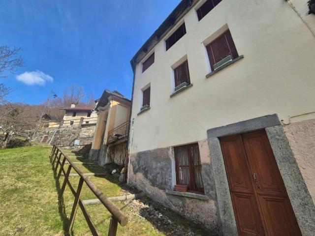 Casa indipendente in vendita a Fobello VC
