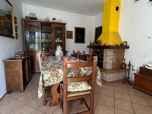 Casa indipendente in vendita a Foligno via Adua, 16