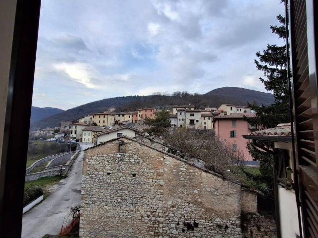 Casa indipendente in vendita a Foligno PG