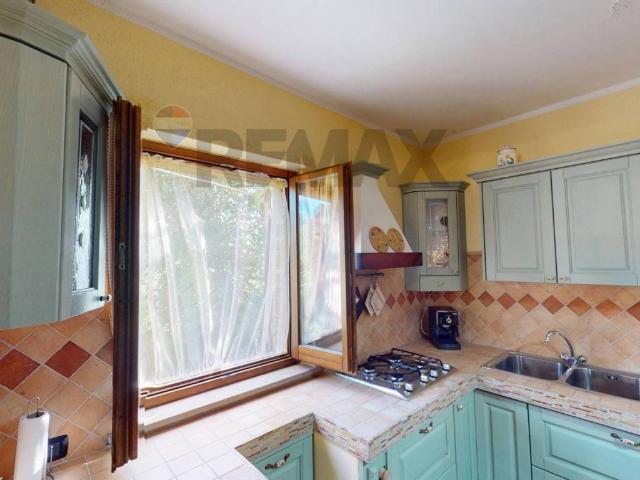 Casa indipendente in vendita a Foligno PG