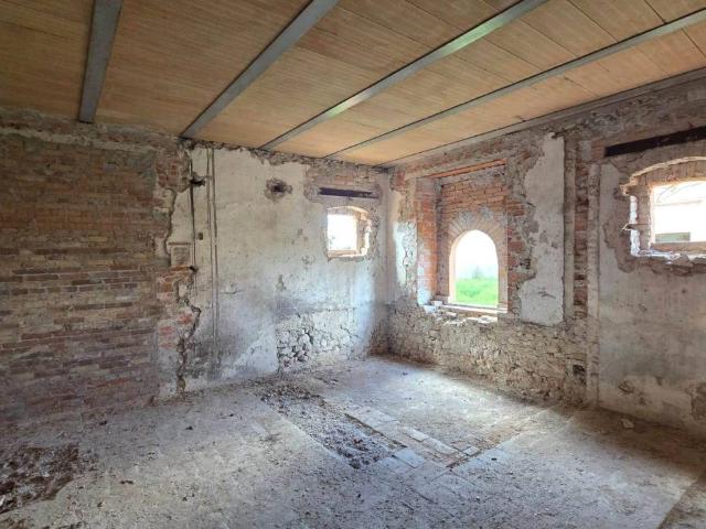 Casa indipendente in vendita a Foligno PG
