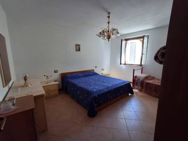 Casa indipendente in vendita a Foligno PG