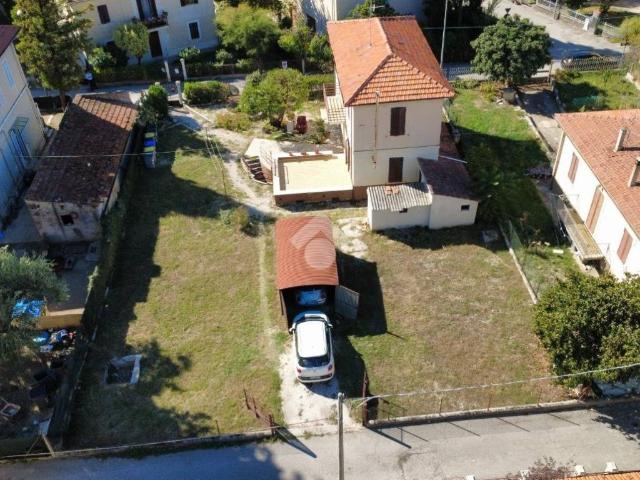 Casa indipendente in vendita a Foligno PG