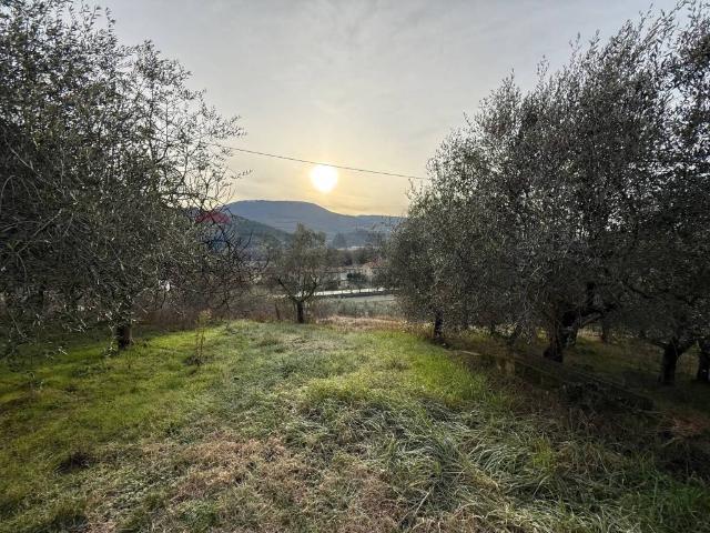 Casa indipendente in vendita a Foligno PG