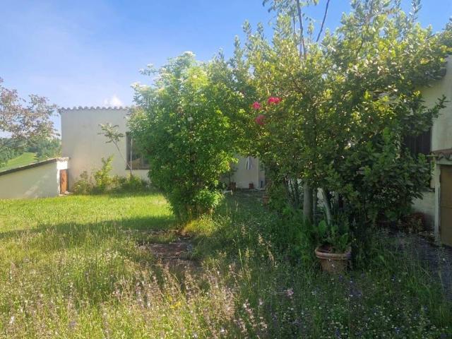 Casa indipendente in vendita a Foligno PG