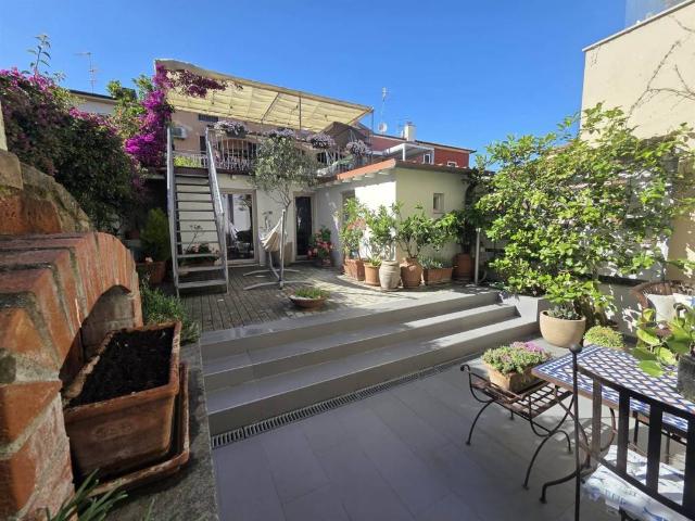 Casa indipendente in vendita a Follonica GR