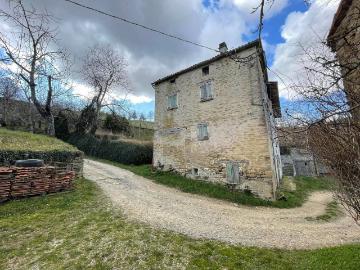 Casa indipendente in vendita a Fontanelice BO