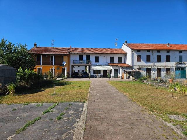 Casa indipendente in vendita a Fontanetto Po VC