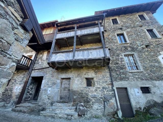 Casa indipendente in vendita a Forcola via Alfaedo