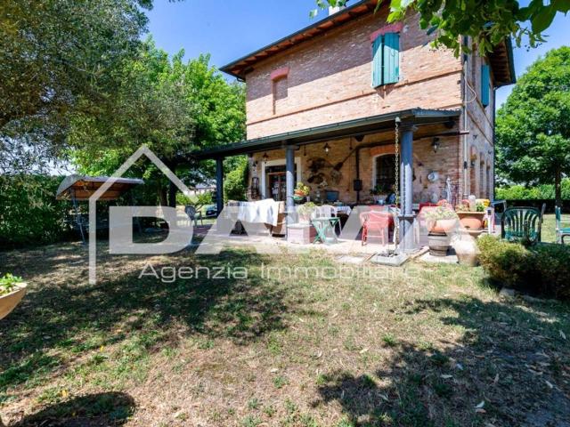 Casa indipendente in vendita a Forli'