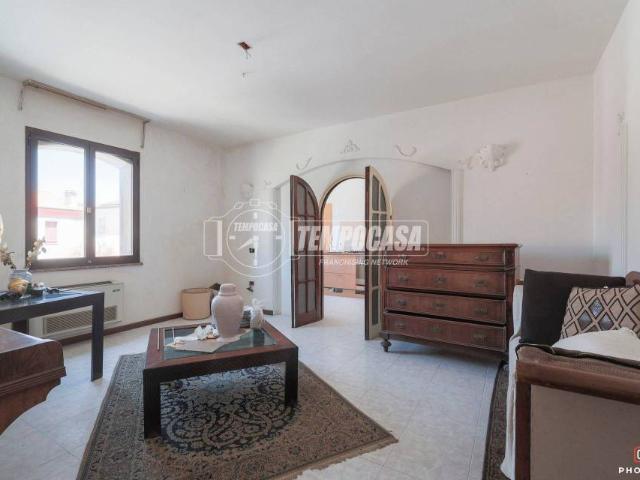 Casa indipendente in vendita a Forlì, Carpinello
