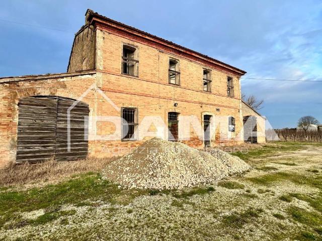 Casa indipendente in vendita a Forlì FC