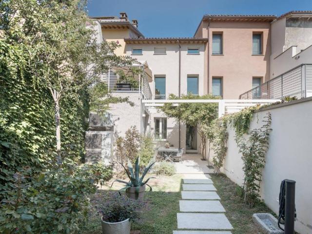Casa indipendente in vendita a Forlì FC