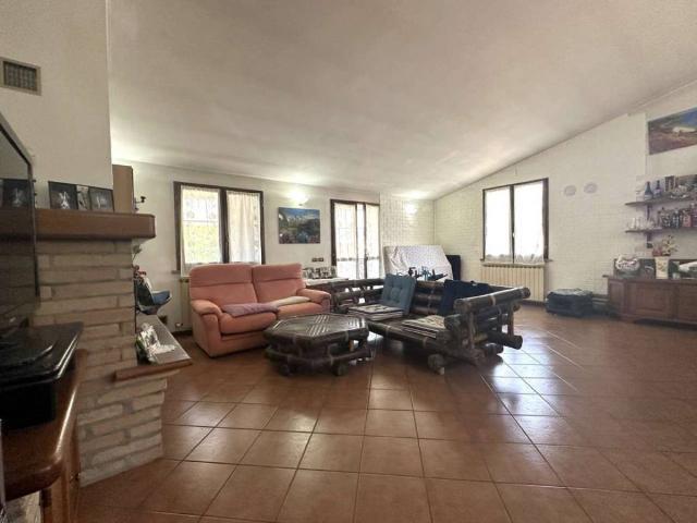 Casa indipendente in vendita a Forlì FC