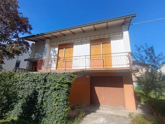 Casa indipendente in vendita a Forlì FC