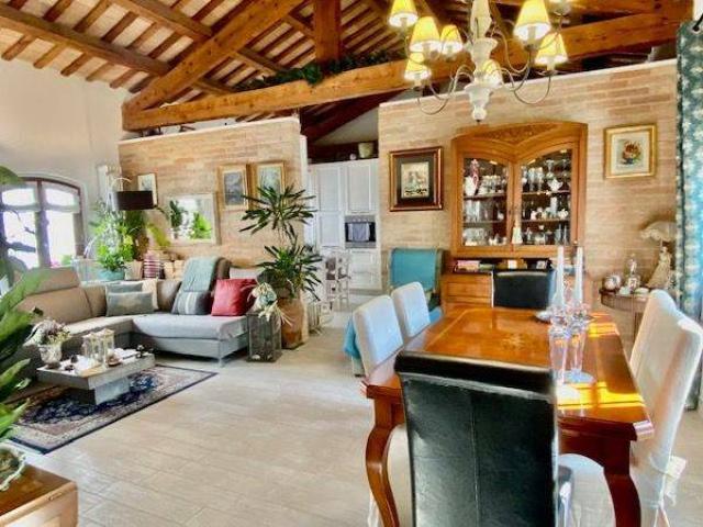 Casa indipendente in vendita a Forlì FC