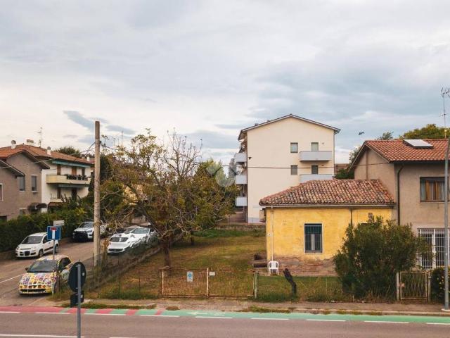 Casa indipendente in vendita a Forlì FC
