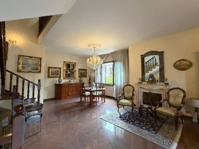 Casa indipendente in vendita a Forlì FC