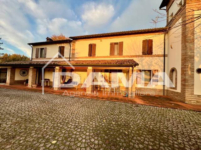 Casa indipendente in vendita a Forlì FC