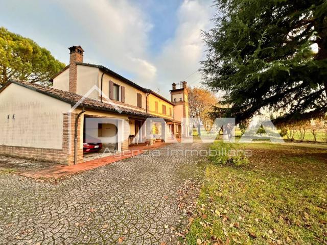 Casa indipendente in vendita a Forlì FC