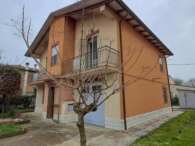 Casa indipendente in vendita a Forlì FC