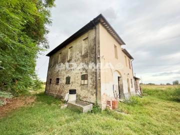 Villa Indipendente in vendita a Forlì